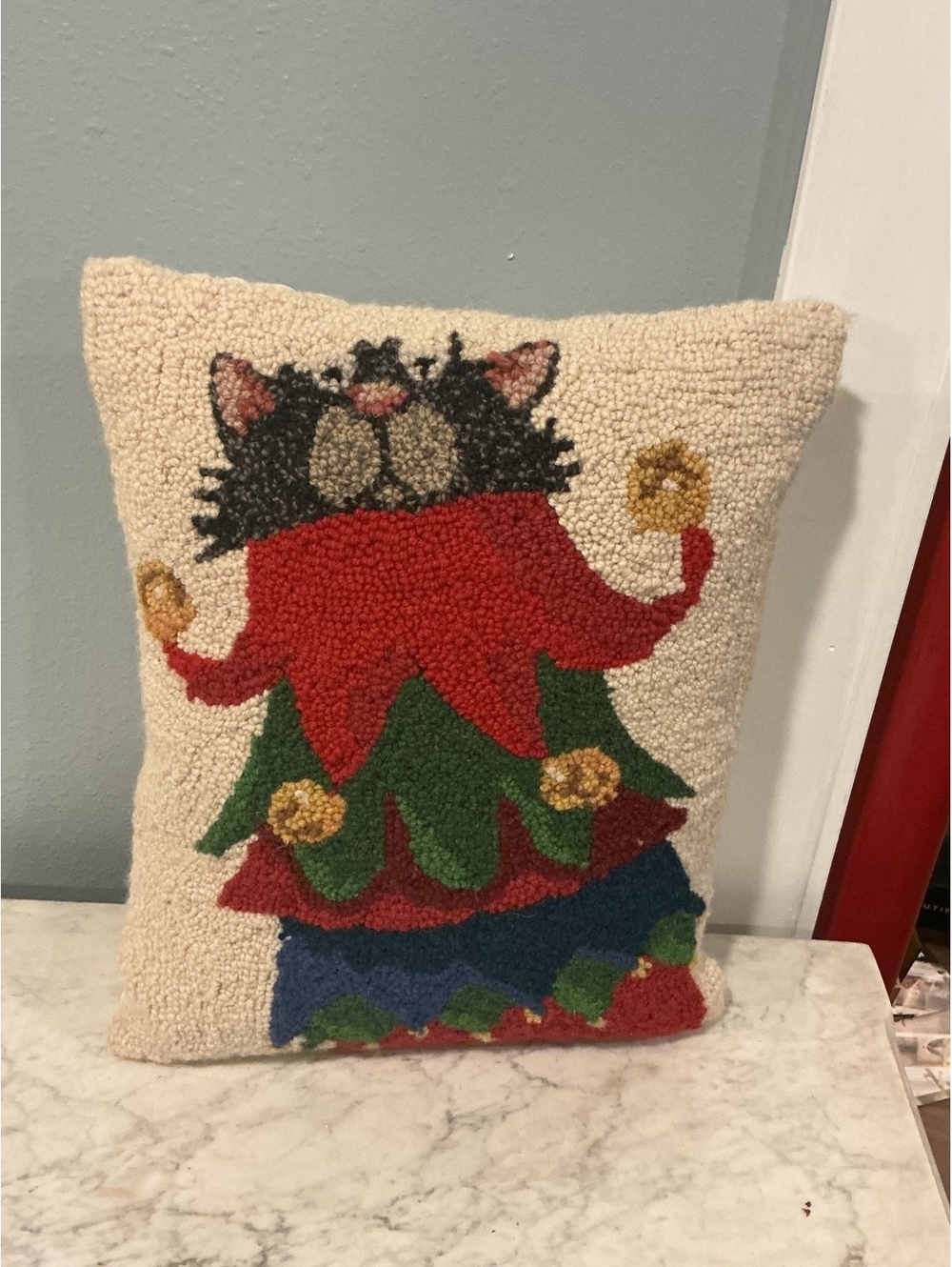 Handmade Hooked Wool Cat Decorative Christmas Pillow